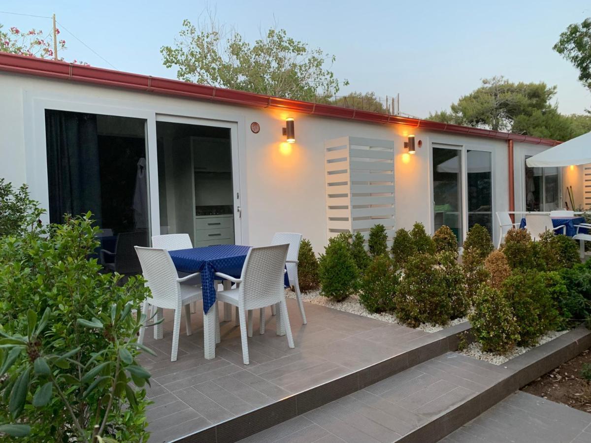 Camping Village Baia Falcone Vieste Exterior foto